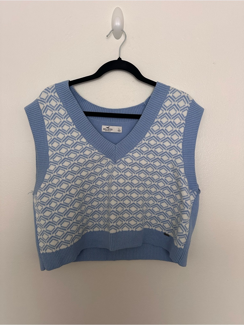 Hollister Light Blue & White Geometric Knit Vest